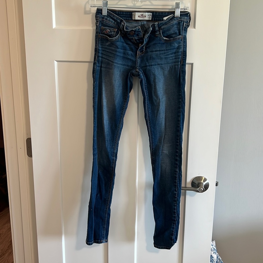 26w 31L Hollister low-rise skinny jeans